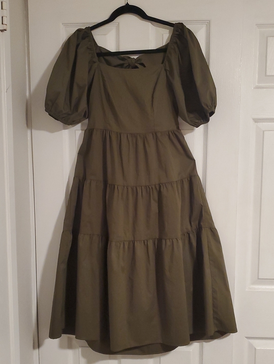No Label Dresses & Skirts - Puff-Sleeve Tiered Midi Dress in Olive - Women